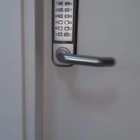 호스텔 알베르예 투리스티코 라 크레덴시알 산티아고데콤포스텔라